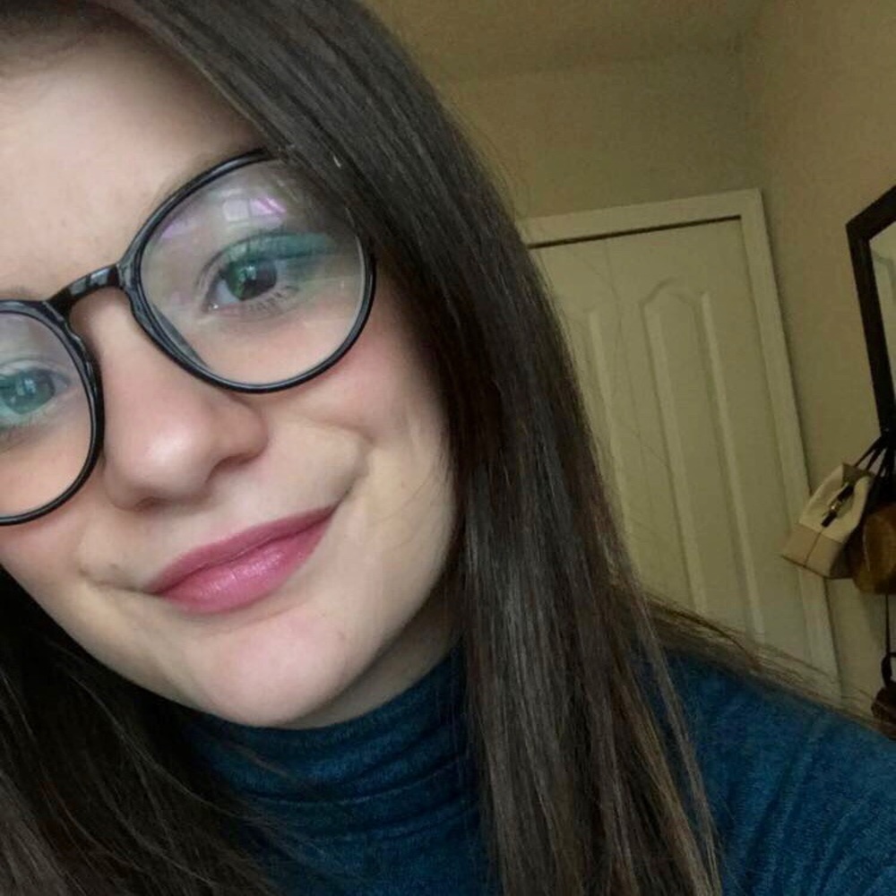 Meet your Posher, Olivia